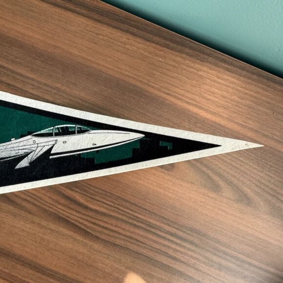 Vintage 1998 New York Jets Felt Pennant NFLP Tag Express 29"x12" - Picture 8 of 13